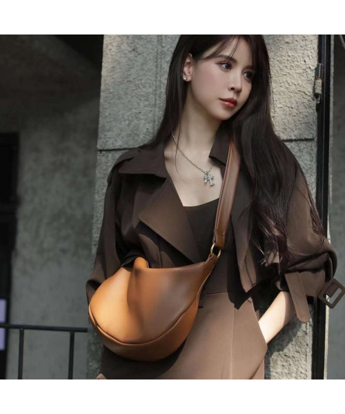 Soft women's leather bag UnaBorsetta NW11-6708C